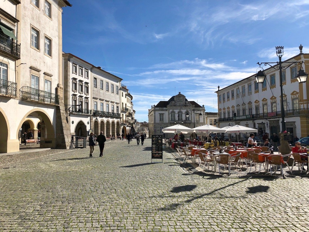 Evora 12