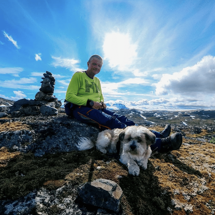 Einar Iversen bruker mye tid ute i naturen på fritiden