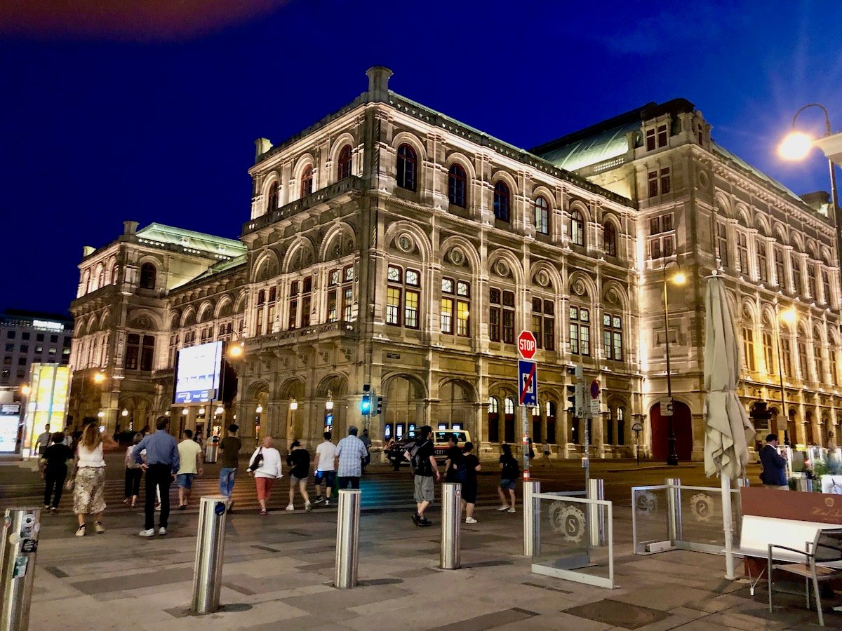 Wien 83