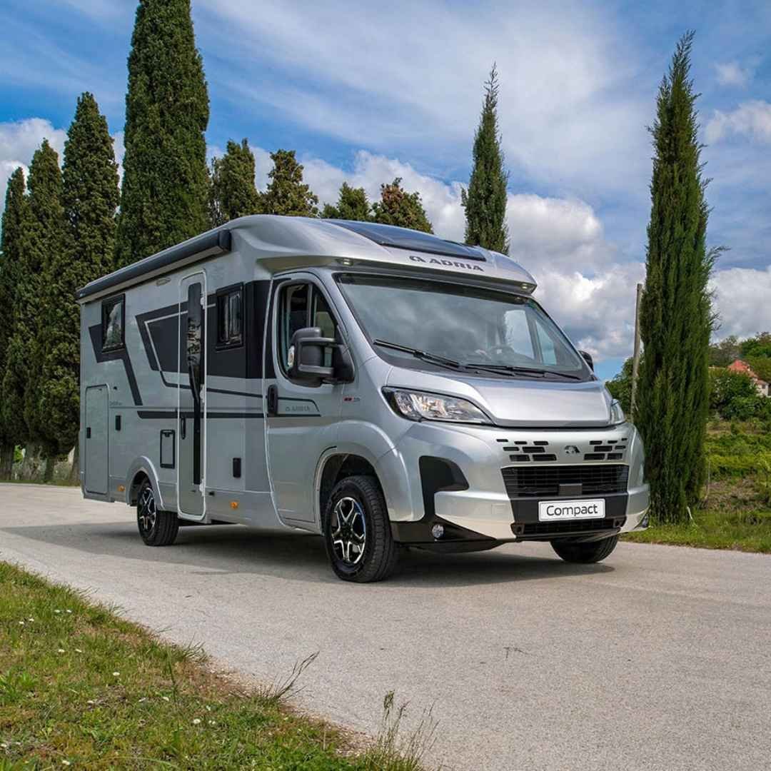 Adria Compact